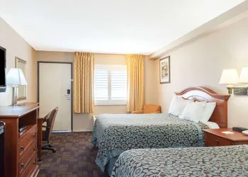 Days Inn by Wyndham Alhambra CA hotel thumbnail 7
