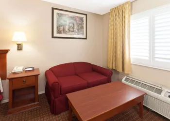 Days Inn by Wyndham Alhambra CA hotel thumbnail 8