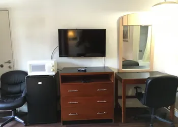 Riverside Inn & Suites hotel thumbnail 5