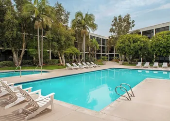 Four Points by Sheraton San Diego hotel thumbnail 7