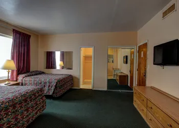 Geneva Hotel hotel thumbnail 8