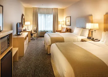 DoubleTree by Hilton Hotel Vancouver hotel thumbnail 6