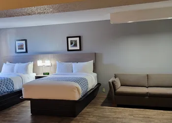 Clarion Inn and Suites Convention Center Kearney hotel thumbnail 8