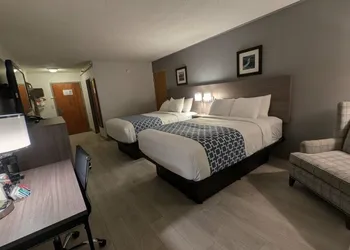 Clarion Inn and Suites Convention Center Kearney hotel thumbnail 7