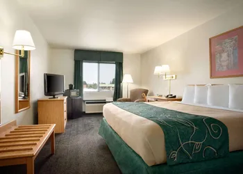 Travelodge by Wyndham Cheyenne hotel thumbnail 3