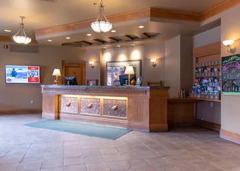 Banff Ptarmigan Inn hotel thumbnail 2