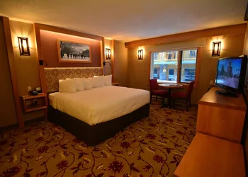 Banff Ptarmigan Inn hotel thumbnail 4
