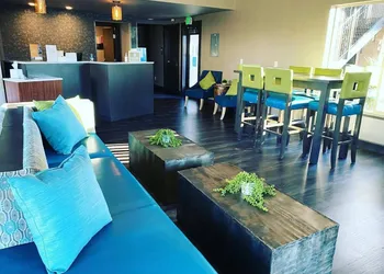 The Hotel Y a Dazzler Select by Wyndham hotel thumbnail 2