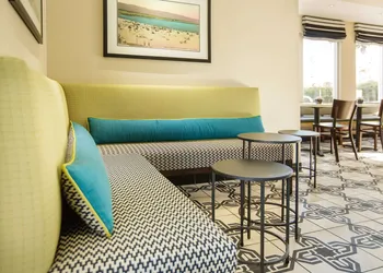 West Beach Inn, a Coast Hotel hotel thumbnail 2