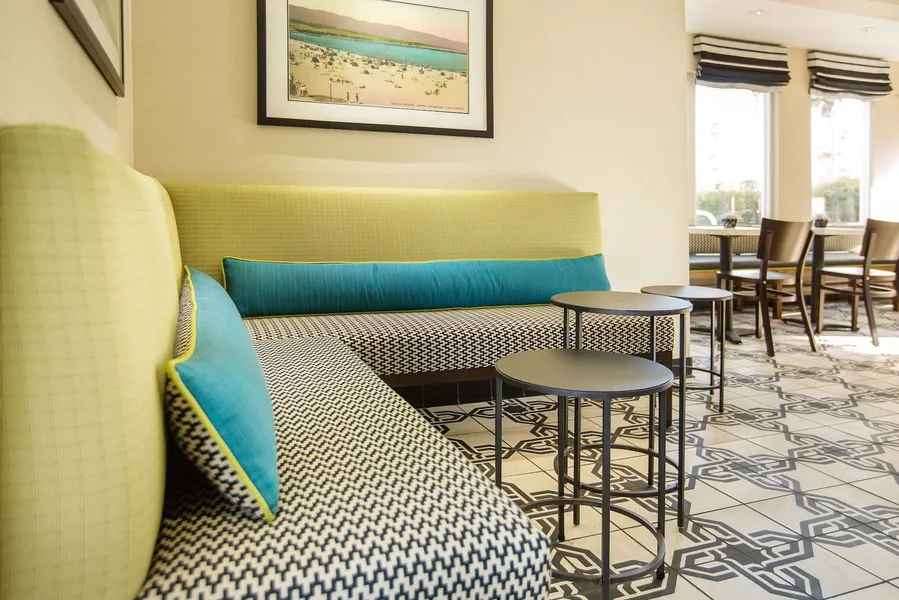 West Beach Inn, a Coast Hotel hotel detail image 2