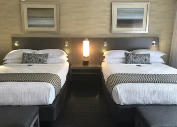 West Beach Inn, a Coast Hotel hotel thumbnail 6