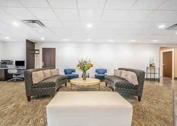 Comfort Inn & Suites Lexington - Hamburg I-75 hotel thumbnail 4