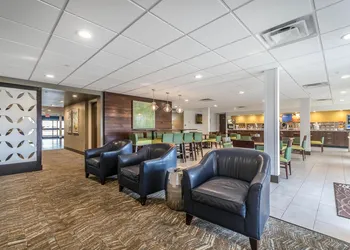 Comfort Inn & Suites Lexington - Hamburg I-75 hotel thumbnail 6