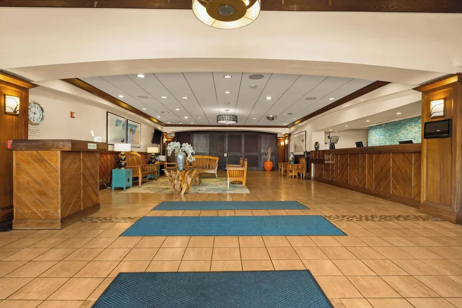 Airport Honolulu Hotel, Trademark Collection by Wyndham hotel detail image 2