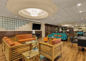 Airport Honolulu Hotel, Trademark Collection by Wyndham hotel thumbnail 5