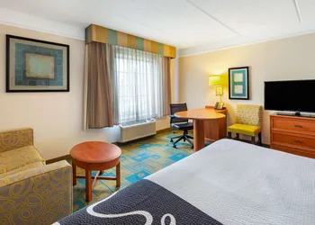 La Quinta Inn & Suites by Wyndham Ft. Lauderdale Plantation hotel thumbnail 8
