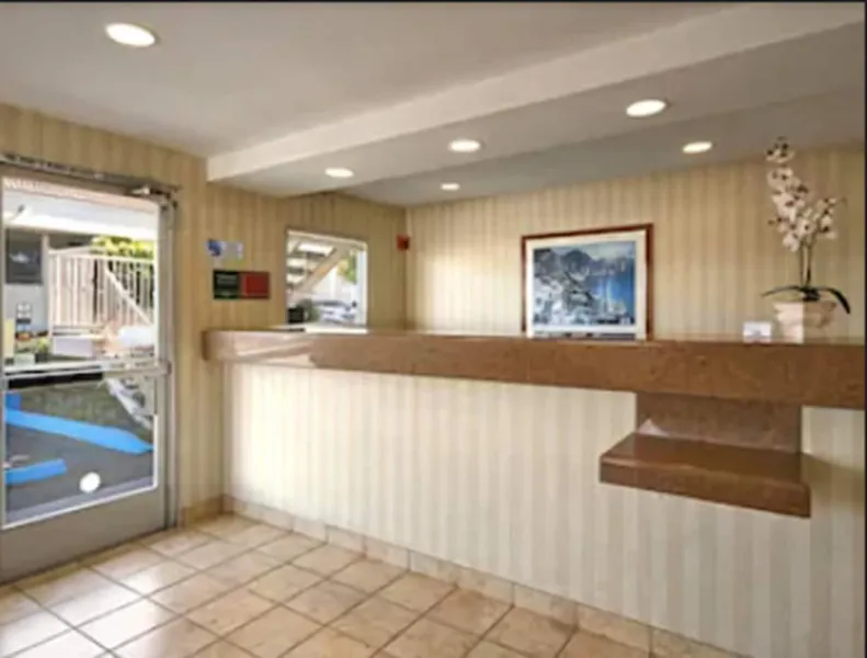 Days Inn by Wyndham San Marcos hotel detail image 2
