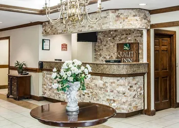Quality Inn Southfield - Detroit hotel thumbnail 3