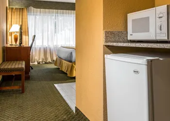 Quality Inn Southfield - Detroit hotel thumbnail 6