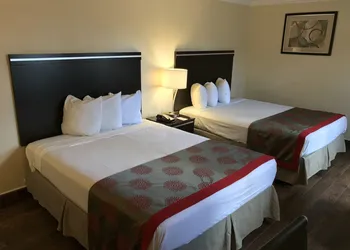 Ramada by Wyndham San Diego Poway Miramar hotel thumbnail 6