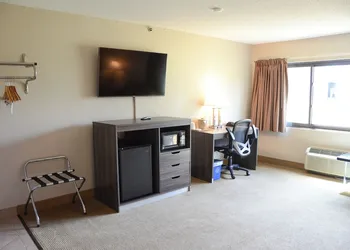 Super 8 by Wyndham Elgin hotel thumbnail 7