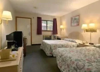 Enfield Inn hotel thumbnail 3