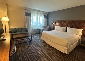 Best Western Premier Plainview-Long Island Hotel hotel thumbnail 3