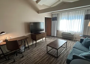 Best Western Premier Plainview-Long Island Hotel hotel thumbnail 7