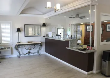 Empire Inn hotel thumbnail 2