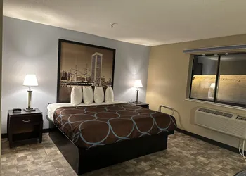 Super 8 by Wyndham Baltimore/Essex Area hotel thumbnail 7