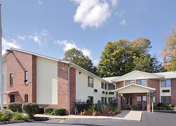 Riverdale Inn hotel thumbnail 2