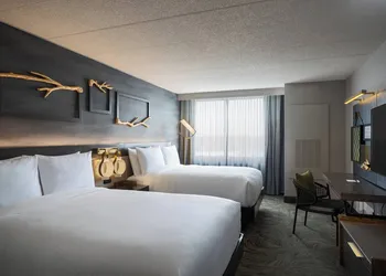 Renaissance Chicago North Shore Hotel hotel thumbnail 7