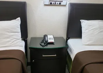 Value Inn & Suites hotel thumbnail 7