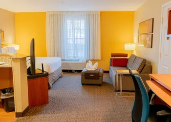 TownePlace Suites by Marriott Dallas Las Colinas hotel thumbnail 8