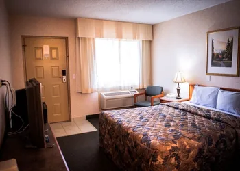 Langley Hwy Hotel hotel thumbnail 5