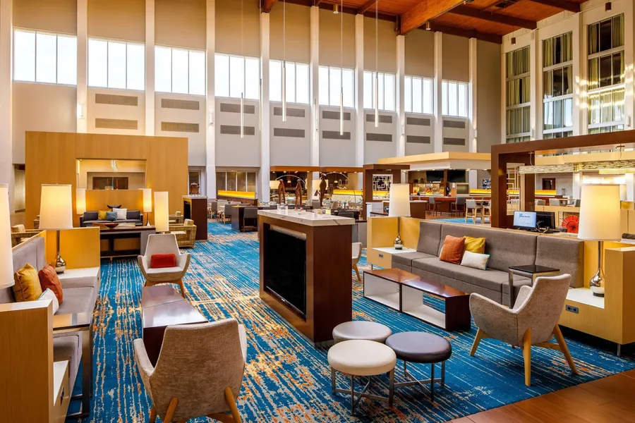 DoubleTree by Hilton Pittsburgh - Cranberry hotel detail image 2