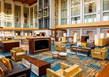 DoubleTree by Hilton Pittsburgh - Cranberry hotel thumbnail 3