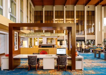 DoubleTree by Hilton Pittsburgh - Cranberry hotel thumbnail 5