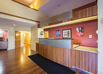 Motel 6 Indianapolis, IN - Airport hotel thumbnail 6