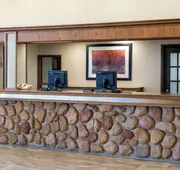 Ramada by Wyndham Thunder Bay Airlane Hotel hotel detail image 3