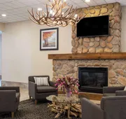 Ramada by Wyndham Thunder Bay Airlane Hotel hotel detail image 4
