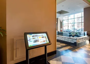Travelodge by Wyndham Downtown Chicago hotel thumbnail 3