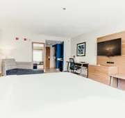 Holiday Inn Express Atlanta NE I-85 Clairmont by IHG hotel detail image 7