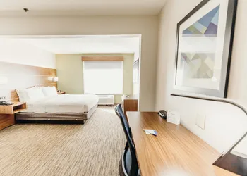 Holiday Inn Express Atlanta NE I-85 Clairmont by IHG hotel thumbnail 8