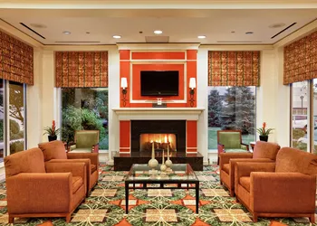 Hilton Garden Inn Chicago / Oak Brook hotel thumbnail 2
