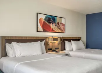 Hilton Garden Inn Chicago / Oak Brook hotel thumbnail 6