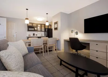 Sonesta Simply Suites Irvine East Foothill hotel thumbnail 7