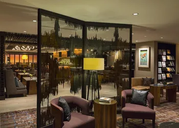 Hyatt Centric Chicago Magnificent Mile hotel thumbnail 2