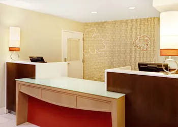 MainStay Suites Chicago Schaumburg hotel thumbnail 2