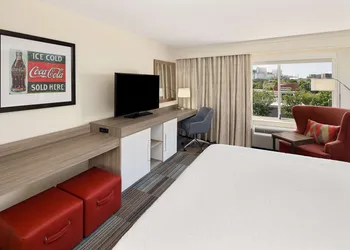 Hampton Inn Atlanta-Georgia Tech-Downtown hotel thumbnail 5